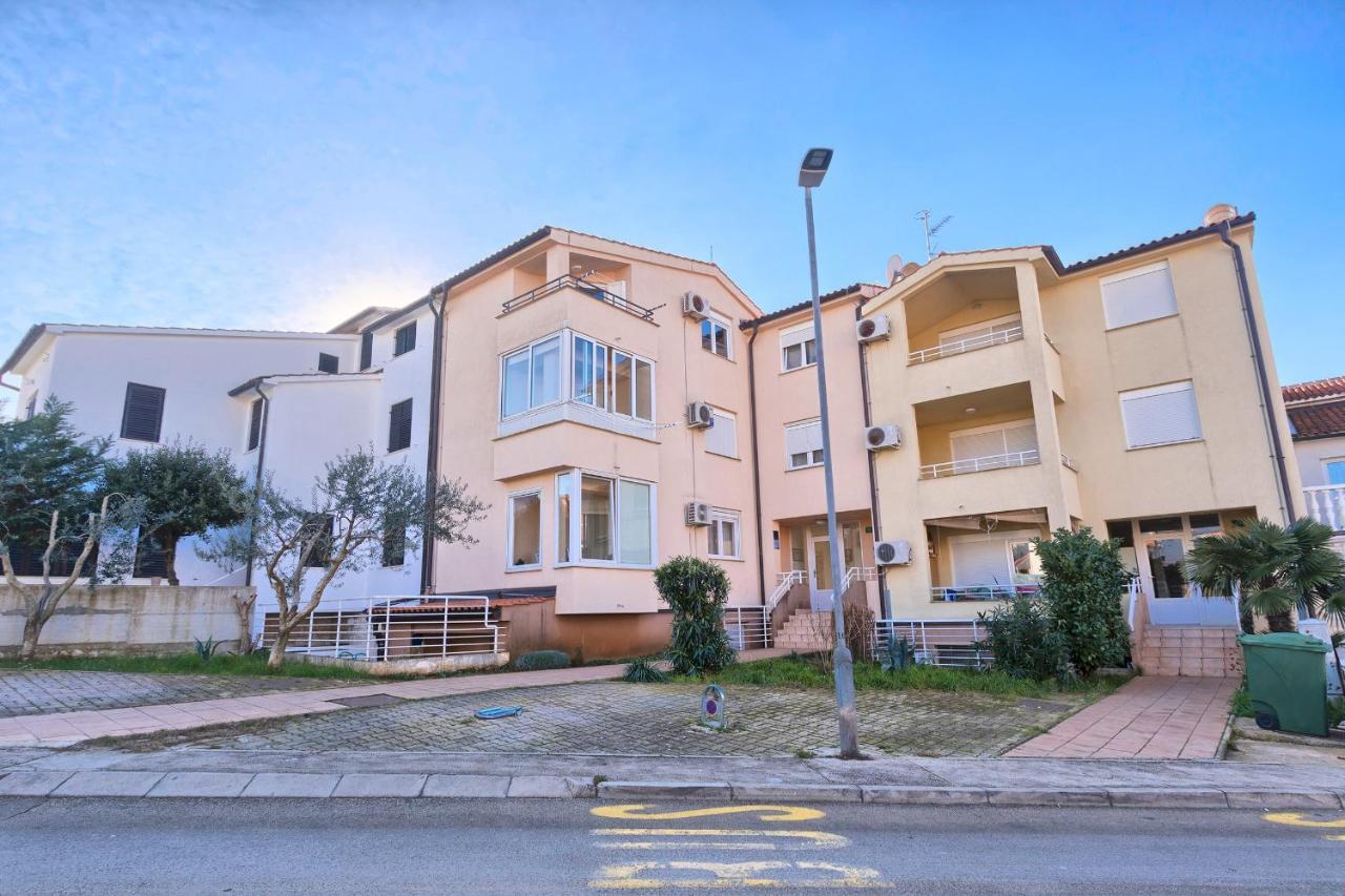 Ferienwohnung Brijuni Loft Pula Exterior foto